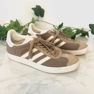 Adidas Gazelle Grey/Tan Sneakers